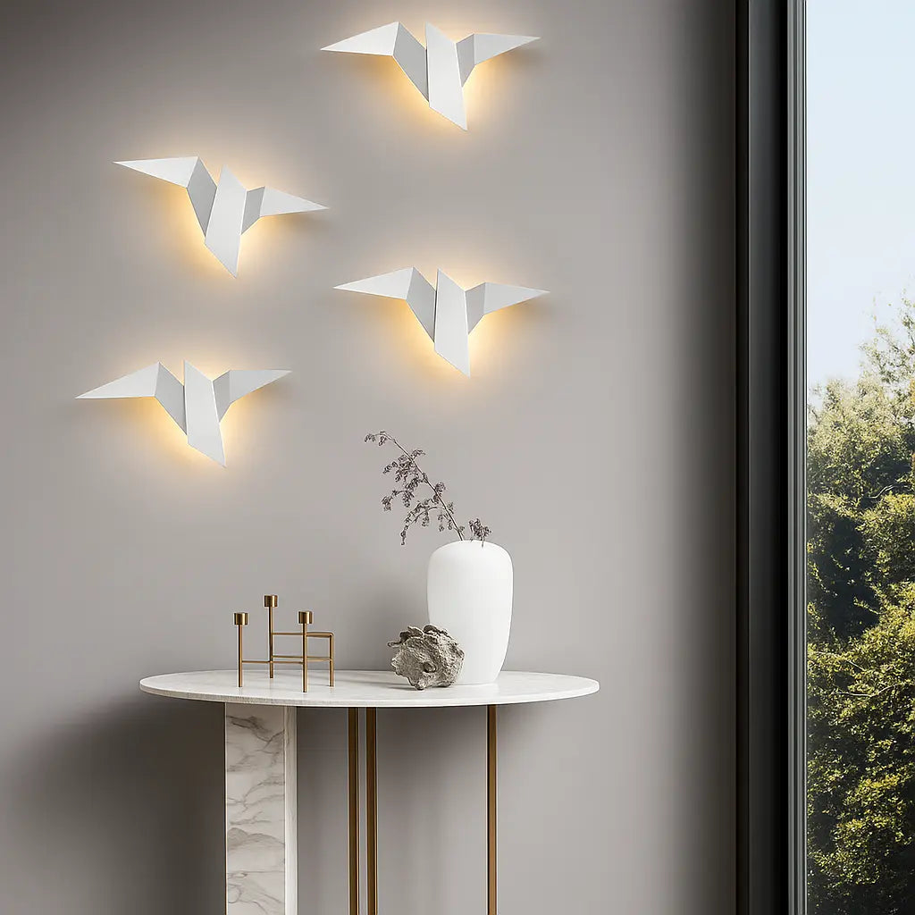 Applique murale dorée design origami LED métal noir peint fer acrylique sculptural