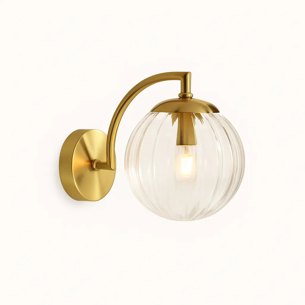 Applique murale dorée en laiton avec globe en verre style rétro chic