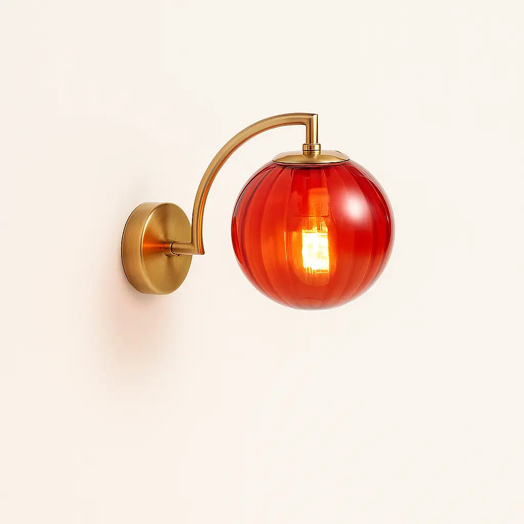 Applique murale dorée en laiton avec globe en verre style rétro chic