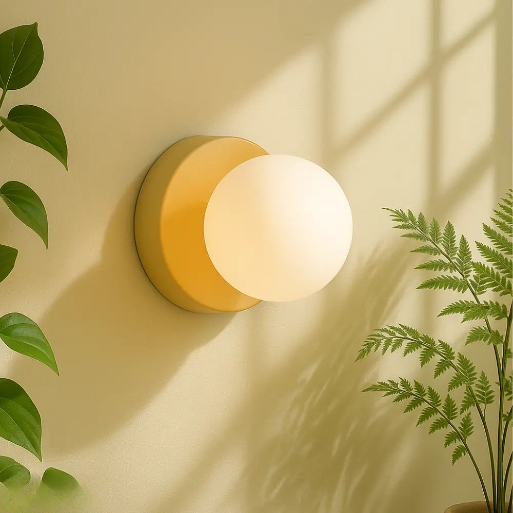 Applique murale ronde en verre opale style scandinave LED lumière douce