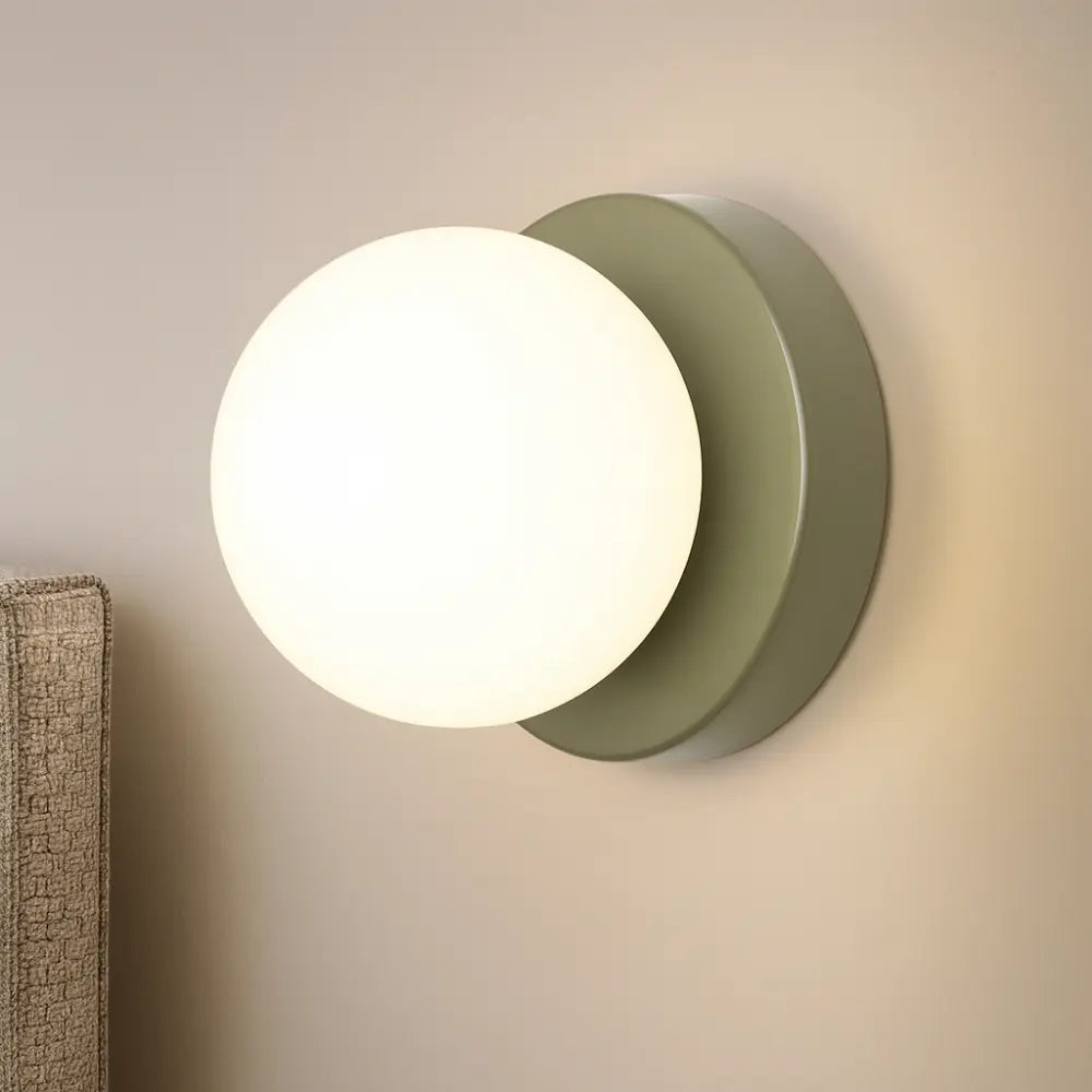 Applique murale ronde en verre opale style scandinave LED lumière douce