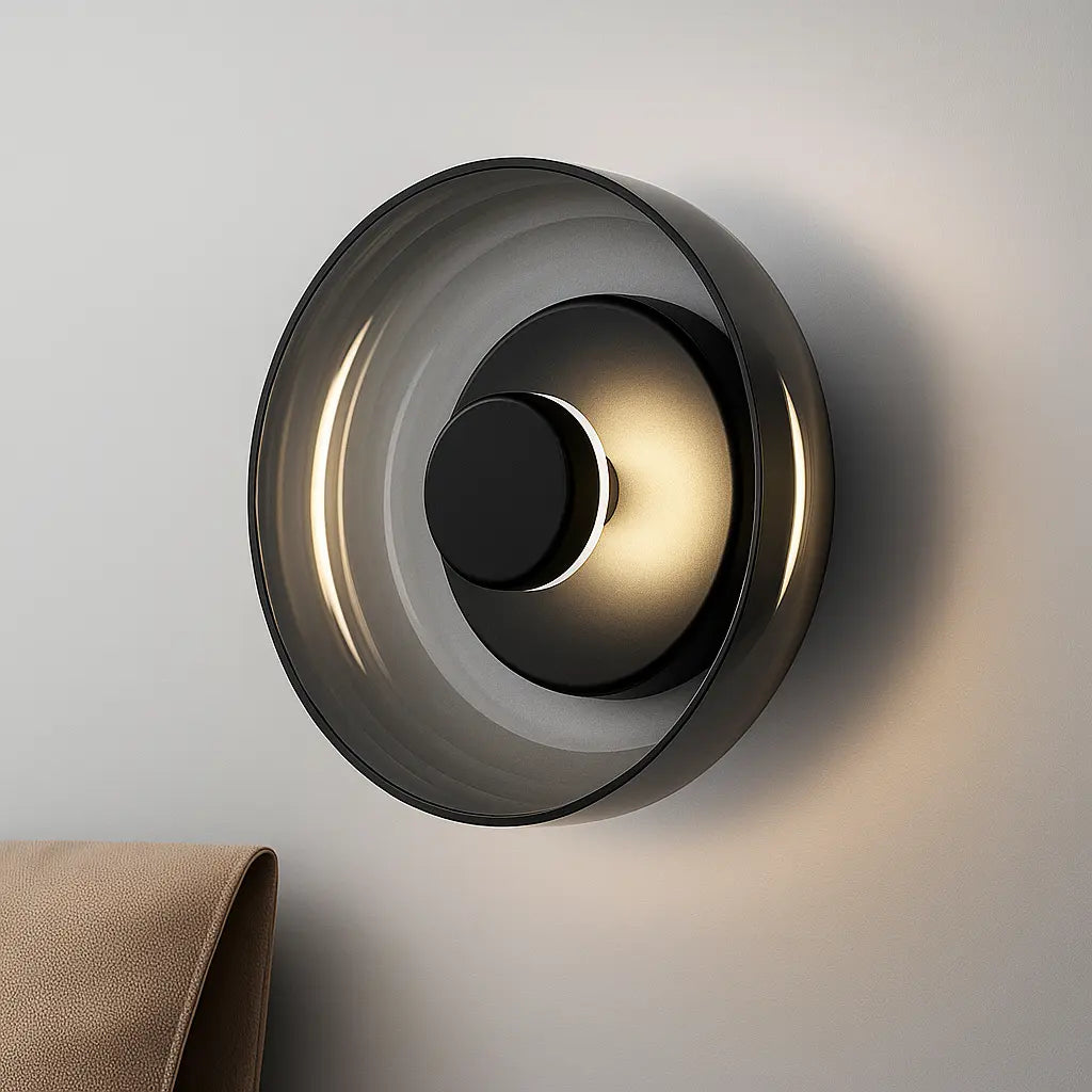 Applique murale dorée LED en verre, design élégant et moderne