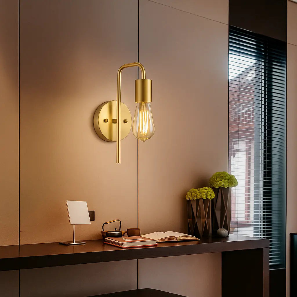 Applique murale dorée métal brossé design minimaliste style E27