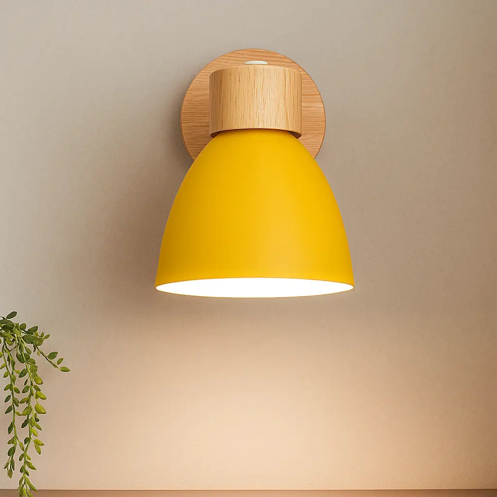 Applique murale bois E27 style nordique socle naturel abat-jour coloré