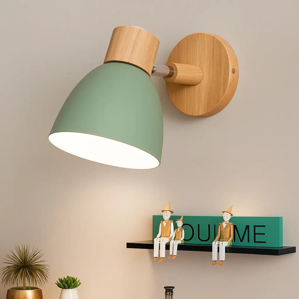 Applique murale bois E27 style nordique socle naturel abat-jour coloré