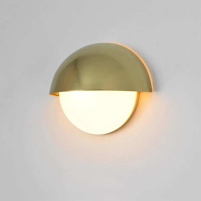 Applique murale ronde LED dorée rétro européenne demi-lune décorative