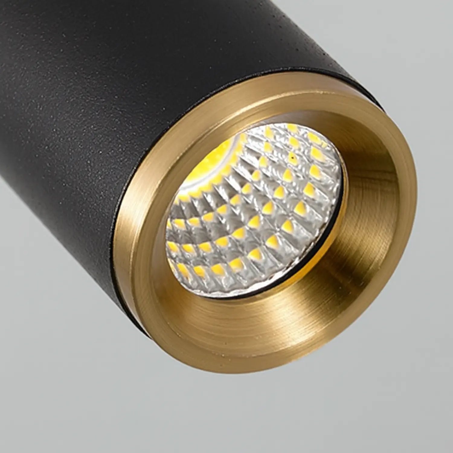 Applique murale dorée avec liseuse LED en design noir moderne