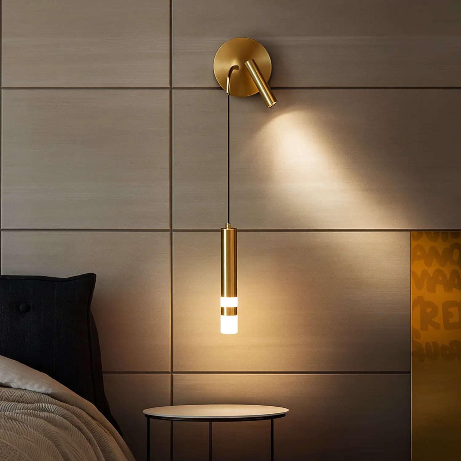 Applique murale dorée avec liseuse LED en design noir moderne