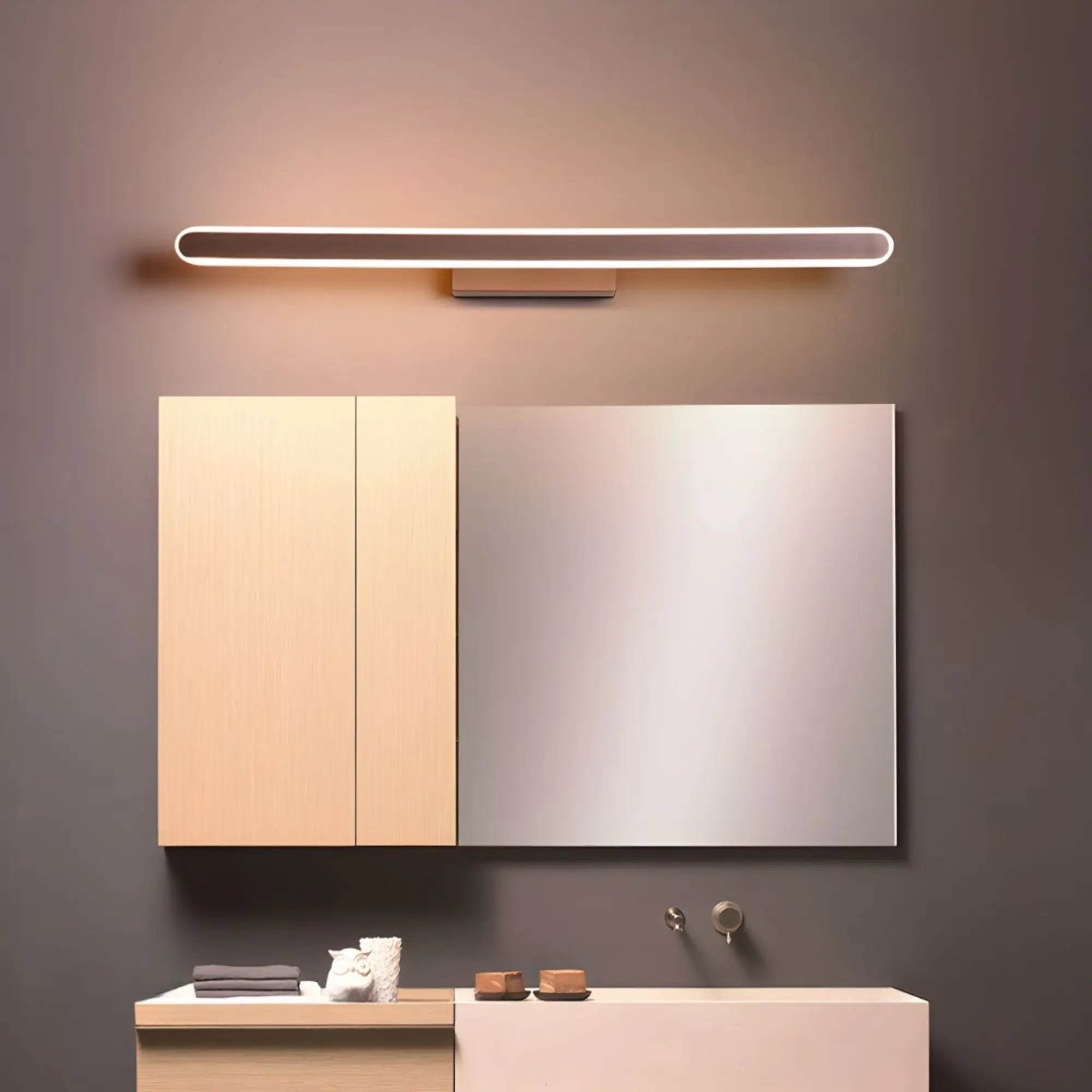 Applique murale salle de bain LED contemporaine design épuré marron intégration harmonieuse
