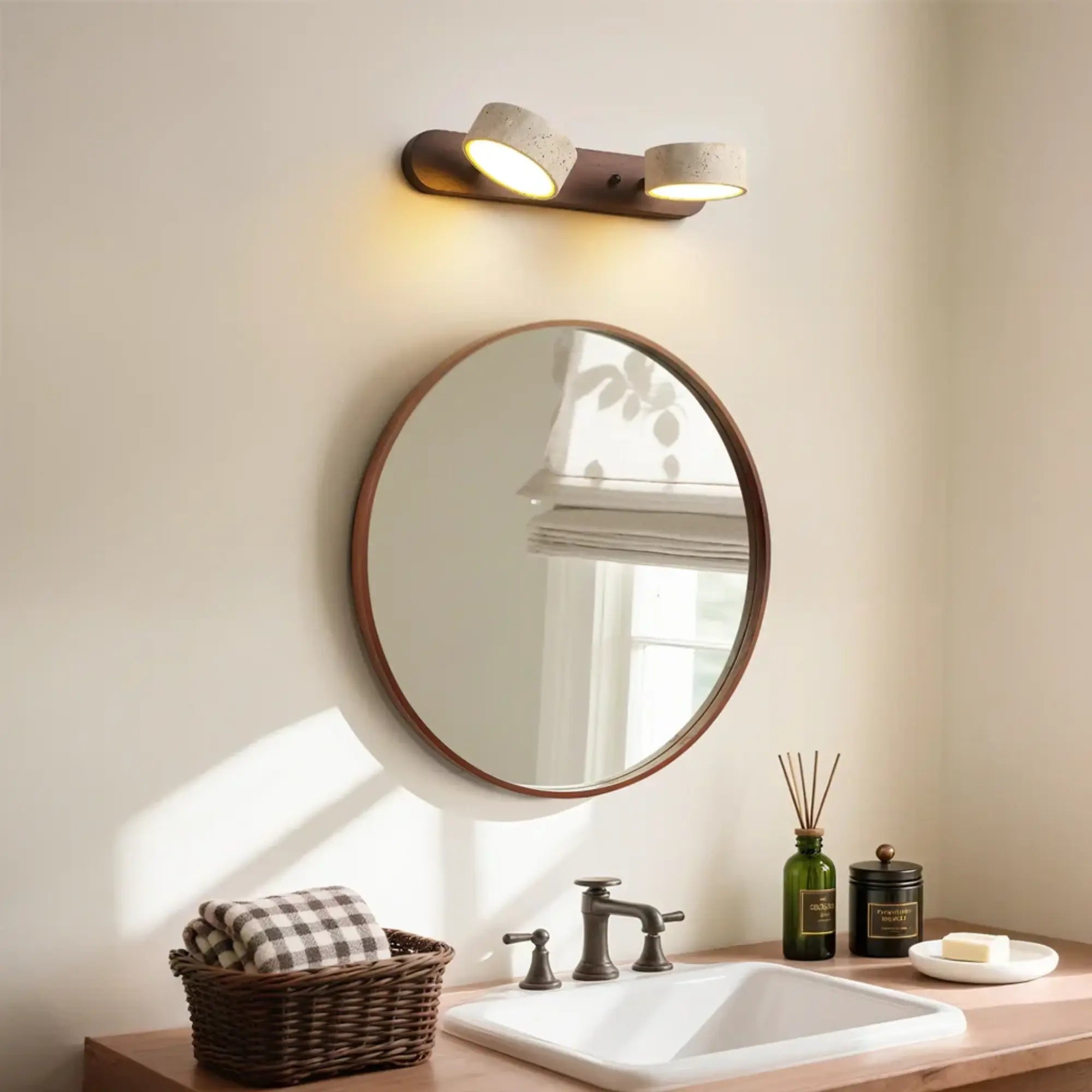 Applique murale LED pour salle de bain en bois clair travertin design minimaliste