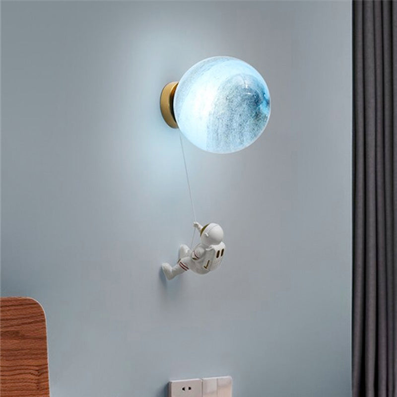 Applique murale en verre design planète pour chambre d'enfant ambiance relaxante