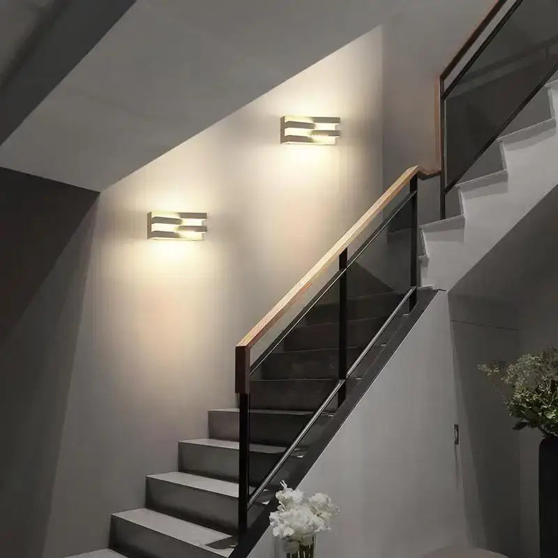 Applique murale extérieur pour terrasse LED superposée en aluminium style moderne