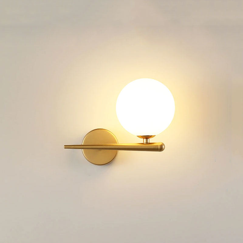 Applique murale ronde design LED forme lune finition dorée ajustable pour intérieur moderne