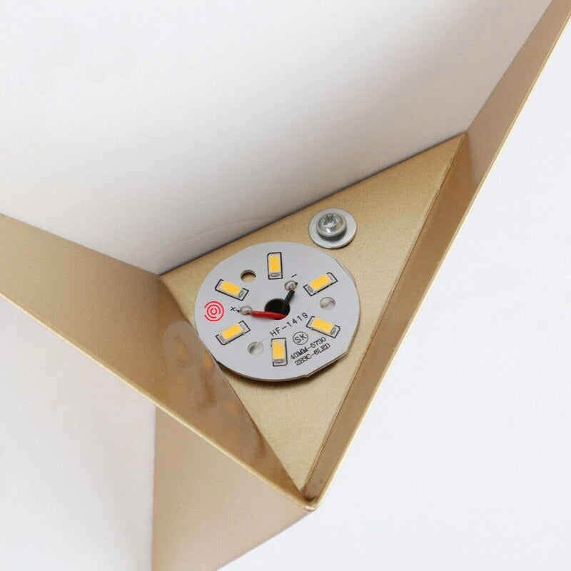 Applique murale escalier LED triangulaire moderne en aluminium
