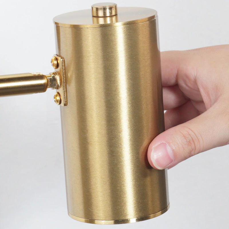 Applique murale cuisine design pivotable dorée ajustable pour ambiance salon moderne