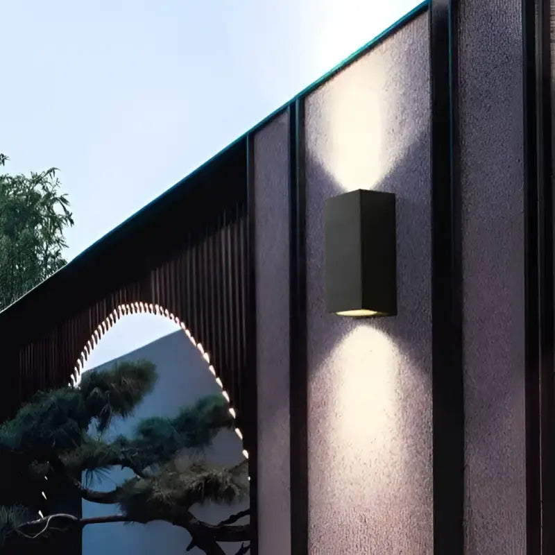 Luminaire Extérieur LED Nodic IP65 Étanche Forme Compacte Blanc/Noir