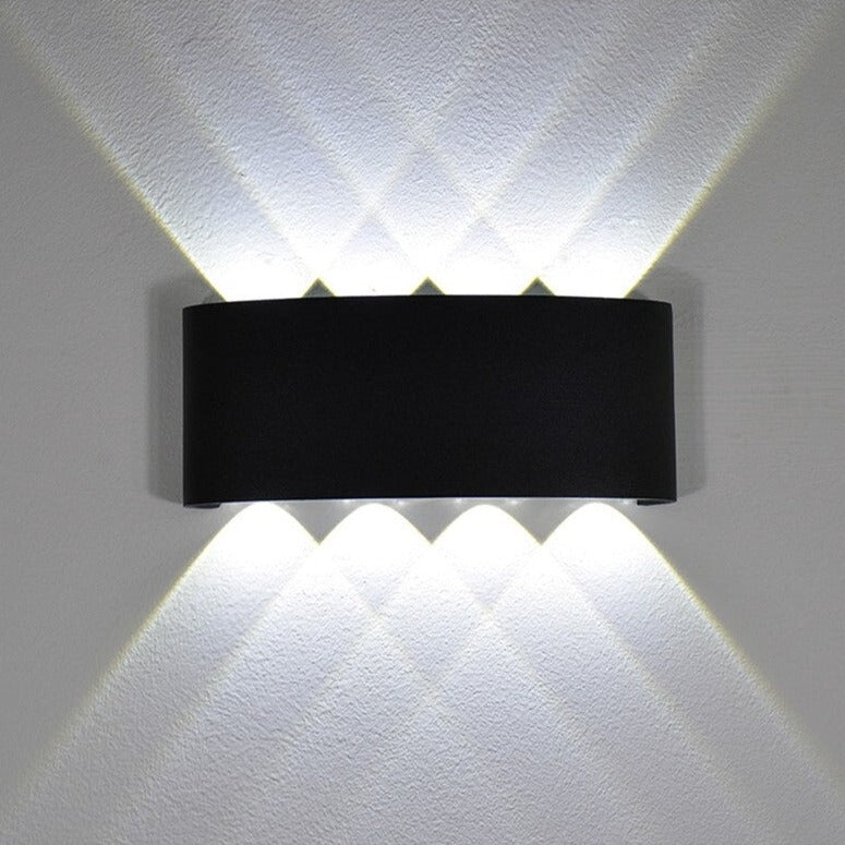 Applique murale cuisine design diamant LED en noir et blanc pour un éclairage élégant