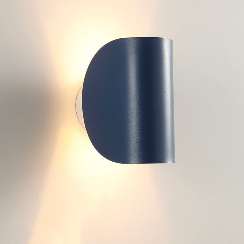 Applique murale design italien en métal noir LED