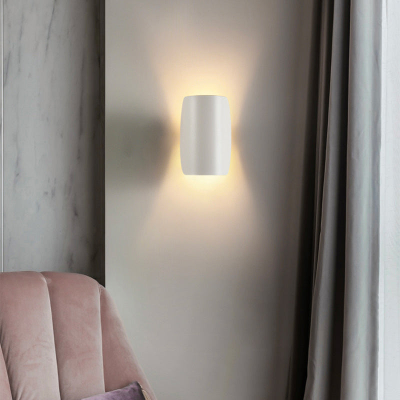 Applique murale design italien en métal noir LED