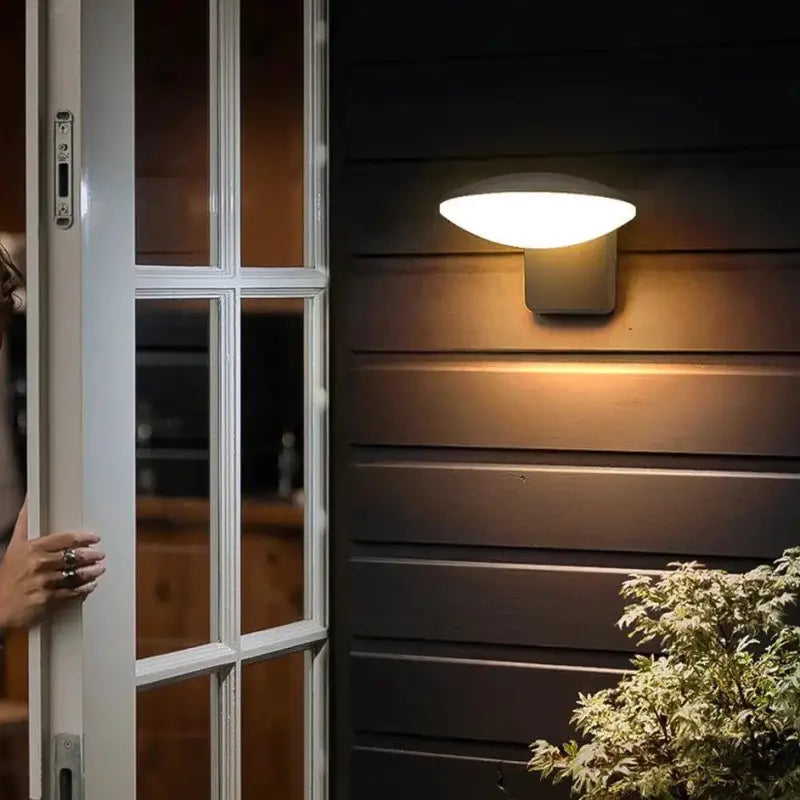 Luminaire Extérieur Solaire en Aluminium Robuste Résistant aux Intempéries