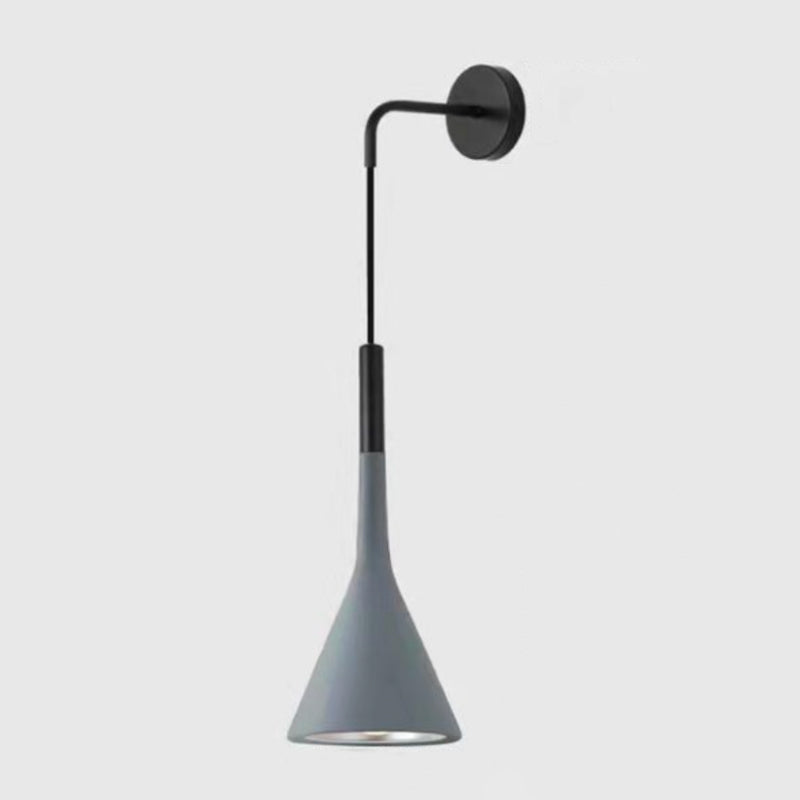 Applique murale design italien LED suspendue noire pour chambre