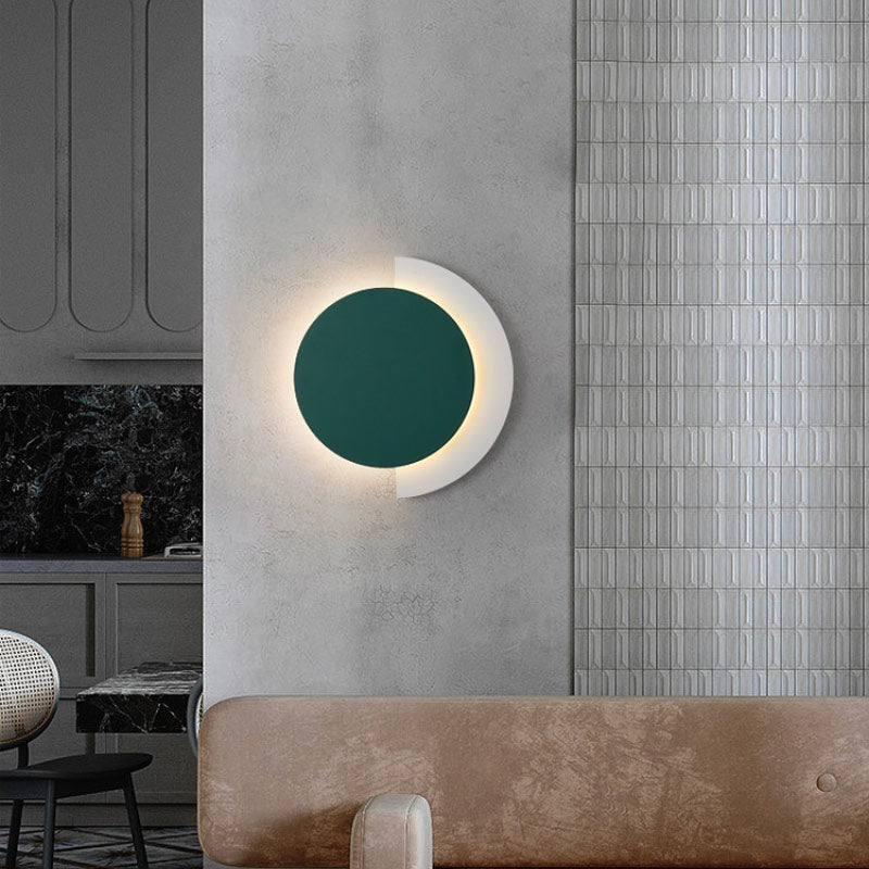 **Applique murale salle de bain design circulaire en noir pour ambiance moderne**