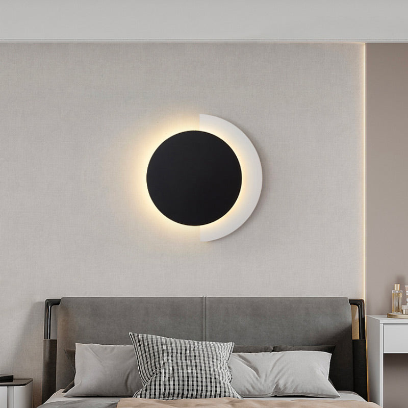 **Applique murale salle de bain design circulaire en noir pour ambiance moderne**